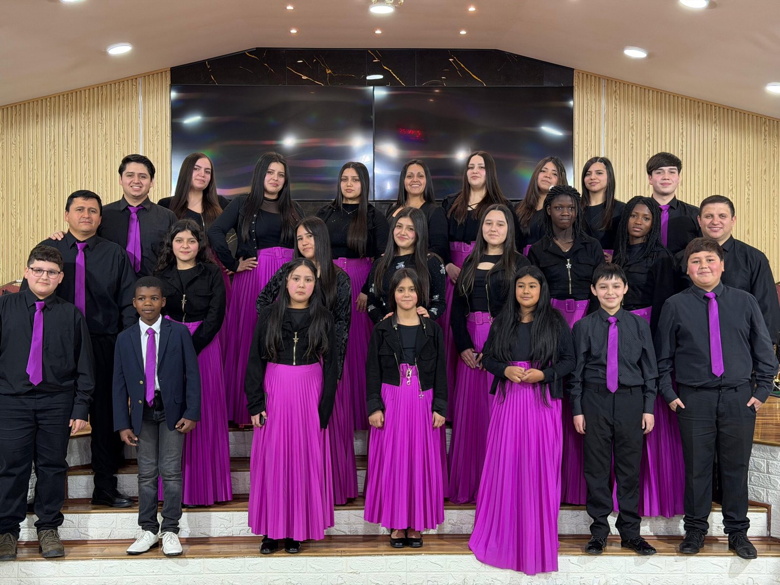 Integrantes del Coro Salvos en Cristo